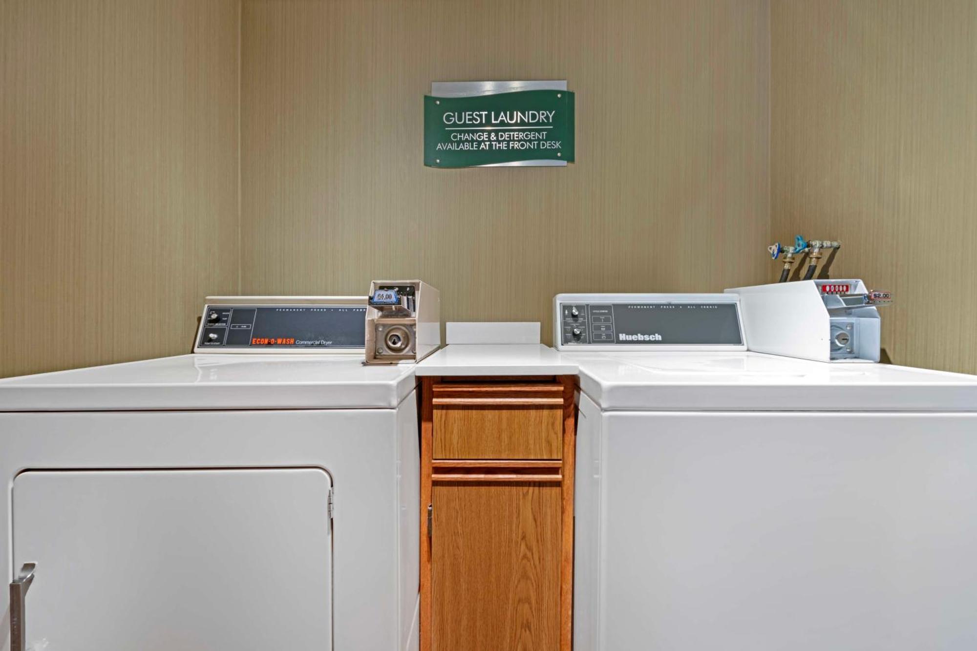 Best Western Plus Emerald Isle Hotel Sidney Zewnętrze zdjęcie