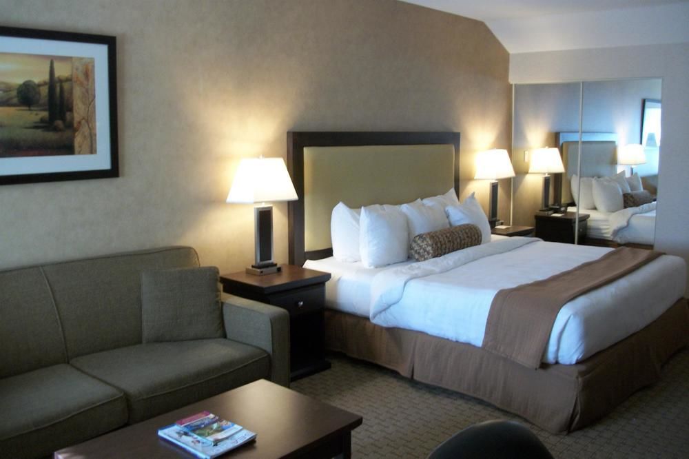 Best Western Plus Emerald Isle Hotel Sidney Zewnętrze zdjęcie
